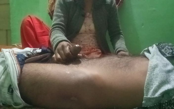 Pooja Sexy: Bhabhi udělala svého švagra masturbací