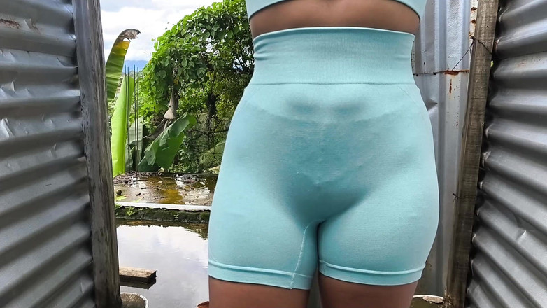 AndreaBellotiStar: Zusammenstellung von schönheiten in der umkleidekabine im freien