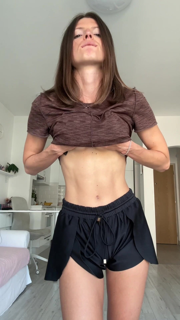 Gina Gerson: Solo-bauchmuskeln sinnliche biegung