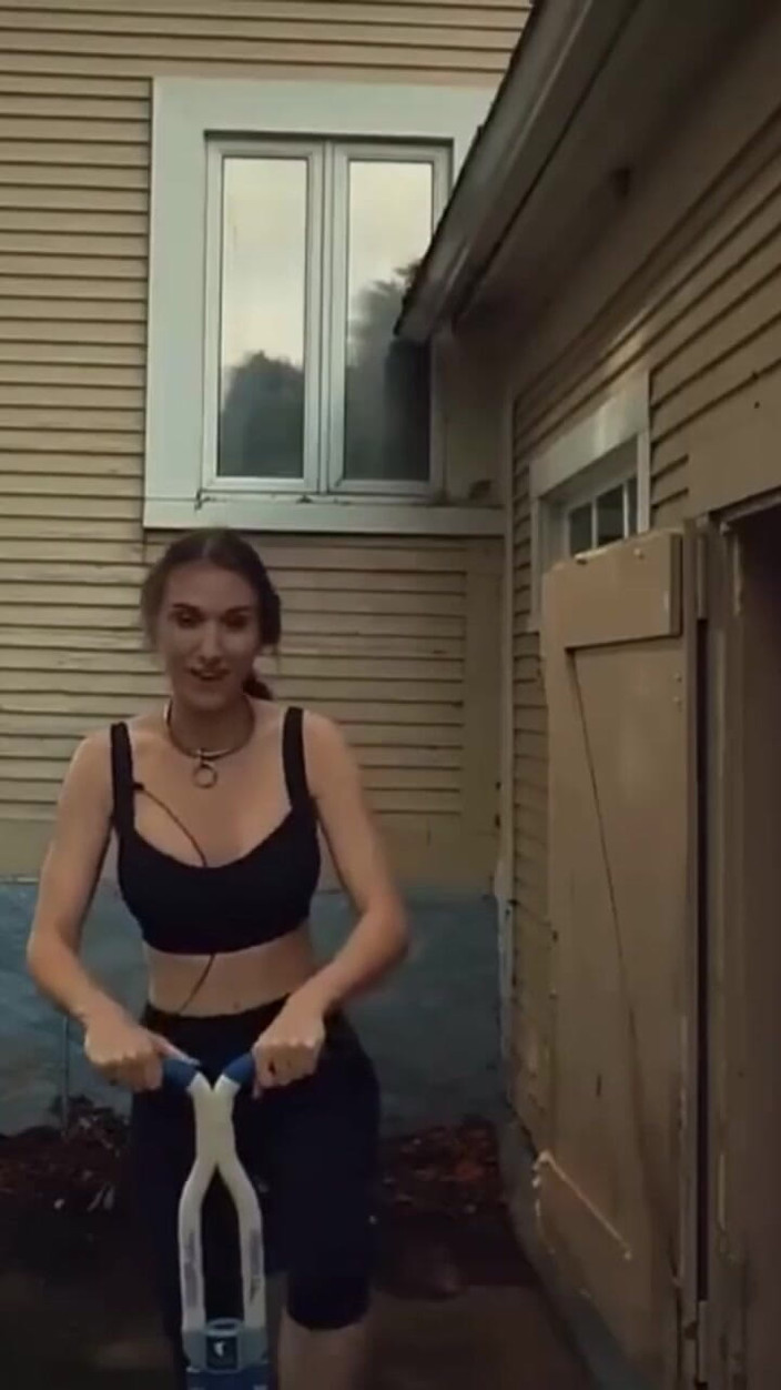 Piper Blush: Adakah Awak Mempunyai Helah Pogostick?