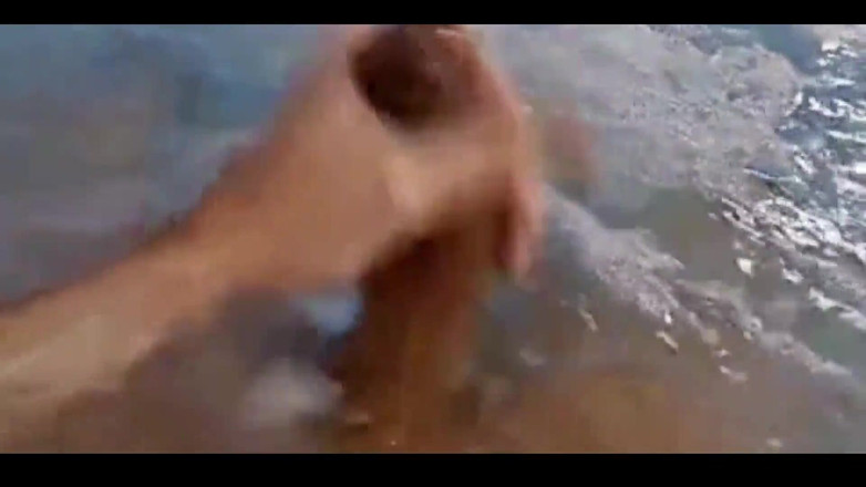 Lkdick8: Sám ve vířivce