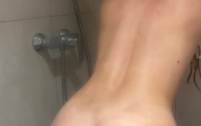 Stella Cardo: Do You Want to Peek at a Porn Actress Taking...
