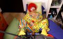 Ricky Cage XXX: Taschen den clown
