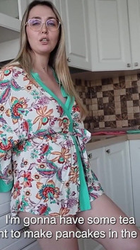 Mon Dieu, non ! Tu as un mari ! Une maman juteuse se tape le meilleur ami de son beau-fils !