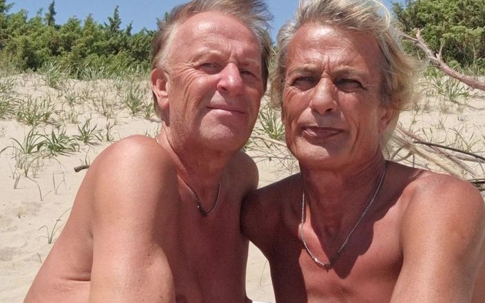 Gigi and David: Nudista playa stripchat show de sexo gigindave travesti novia encuentro...