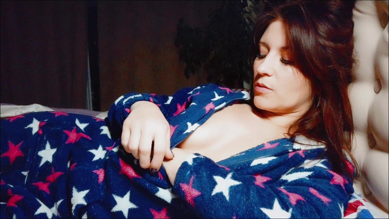 Adele Amber: Beautiful Girl in Pajama