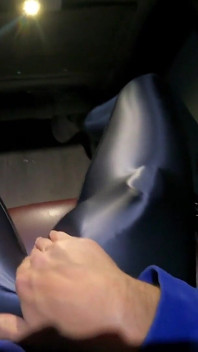Me corro en polainas super ajustadas en el autobús regresando del entrenamiento