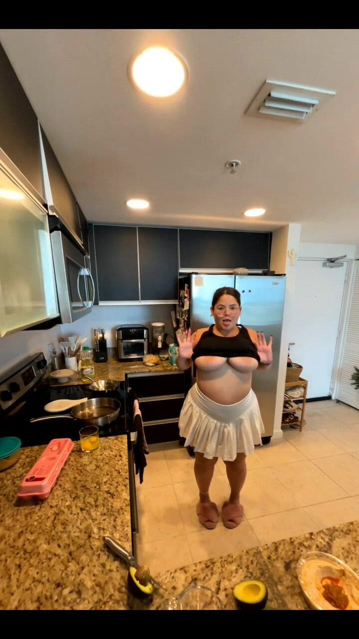 Dani Valentina: Transmissão ao vivo com Dani Valentina