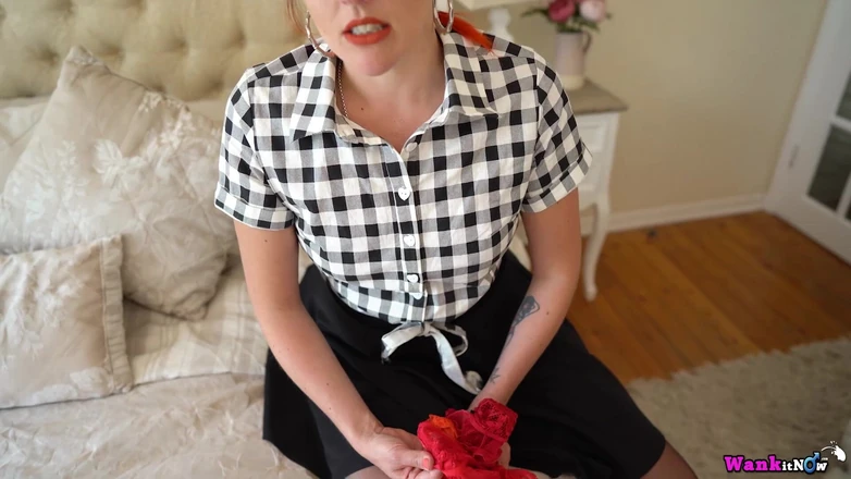 Wank it Now: Auburn Fox - Playful Step-sister