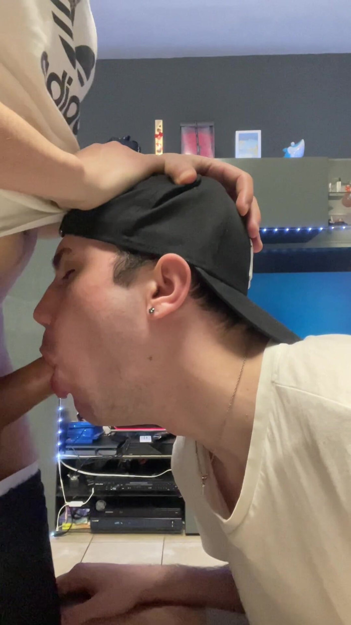 boyzxy212_2: Deepthroat - Han kom på mitt ansikte