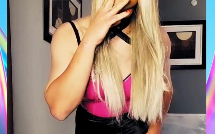Darkfetish2k: Sexy chicas de látex fumando fetiche