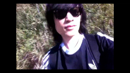 Jon Arteen: Jon Arteen Pissing Pee Outside. Twink Flirting in a Gay...