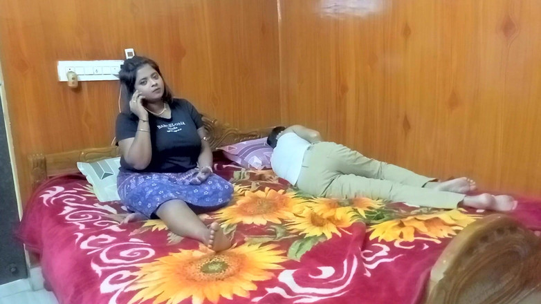 Ghapaghap 92: Desi Horny Wife Pussy Fucking with Her Debor Infront of...