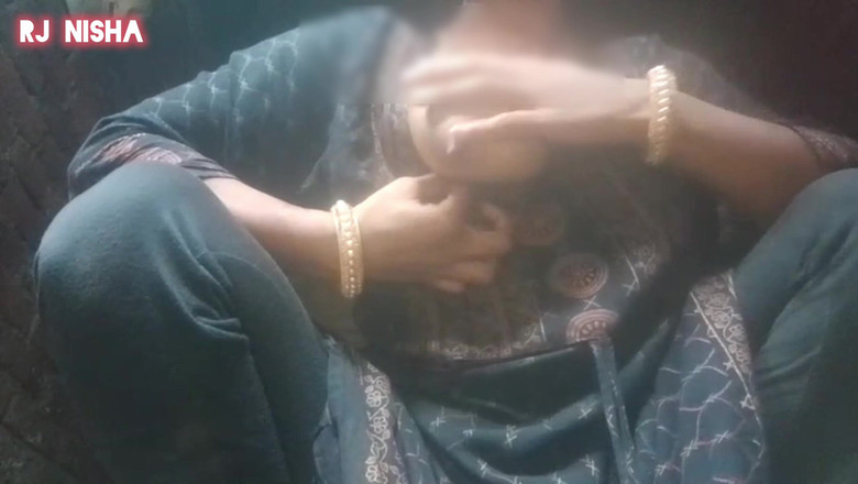 RJ NISHA: Desi Bangladesh Nisha Bhabhi onanerar med fingrarna Del 1