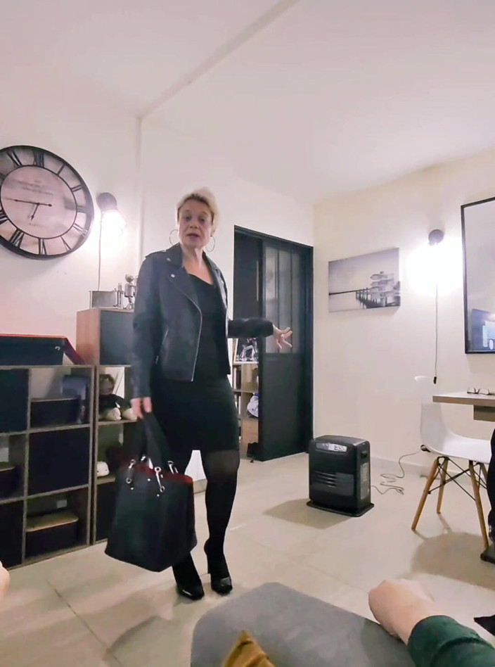 Sofy13: Saya kembali dari makan malam Krismas dan mendapat pantat saya...