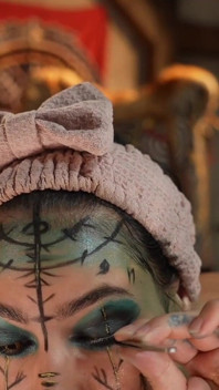 Alexa lagi asik mainin memeknya pakai cosplay di obrolan langsung