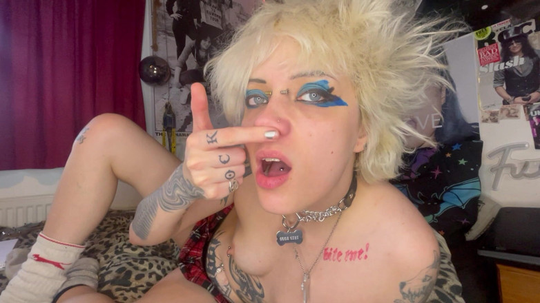 Glitterqueen1999: Baise-moi le nez et éjacule à l’intérieur, dirty talk, coaching masturbatoire, nez