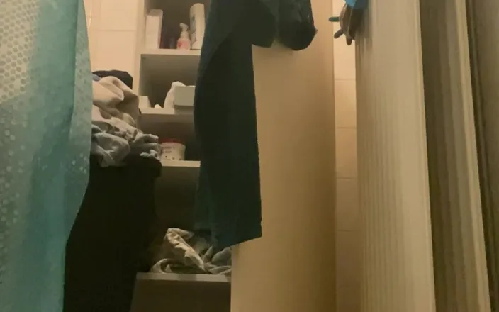 House mate: Guy Pisses Pants and Fucks His Own Asshole
