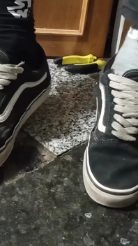Kasut Luncur Van Saya Dan Stokin Putih Adalah Kompilasi Video Di Mana Saya Bermain Dengannya.