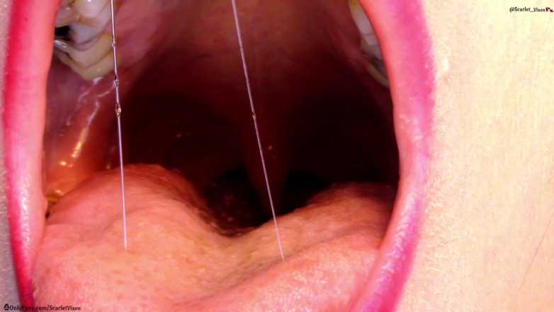 Scarlet Vixen: Oral în gât, Uvula și Showoff