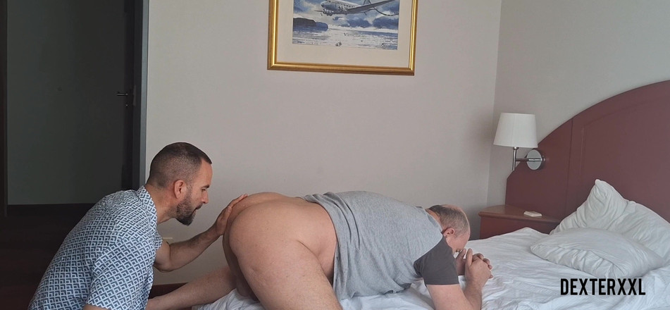 Dexterxxlfun: Paul adore le cul de gros papa. Baise sans capote,...
