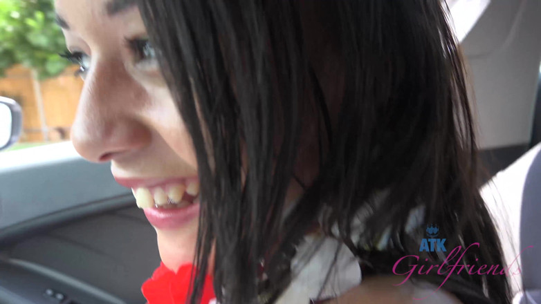 ATK Fans (Girlfriends): Virtual férias no Havaí com Holly Hendrix parte 1