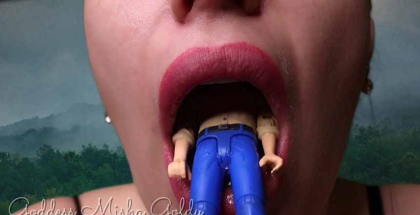 Goddess Misha Goldy: Raksasa yang kuat dan seksi lapar, dan hari ini manusia...