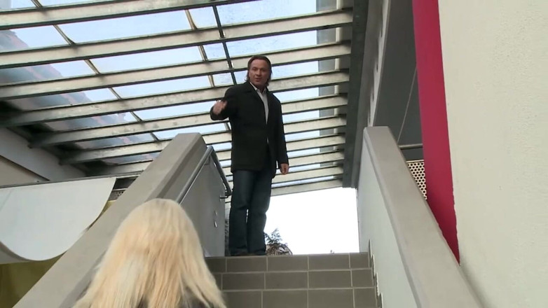 Deutschland porn: Velký penis pro sexy blonďatou děvku!