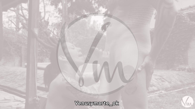 Venus y Marte: 我在我的妻子训练时变得饥渴和热情，并让她潮吹 - venusymarteok