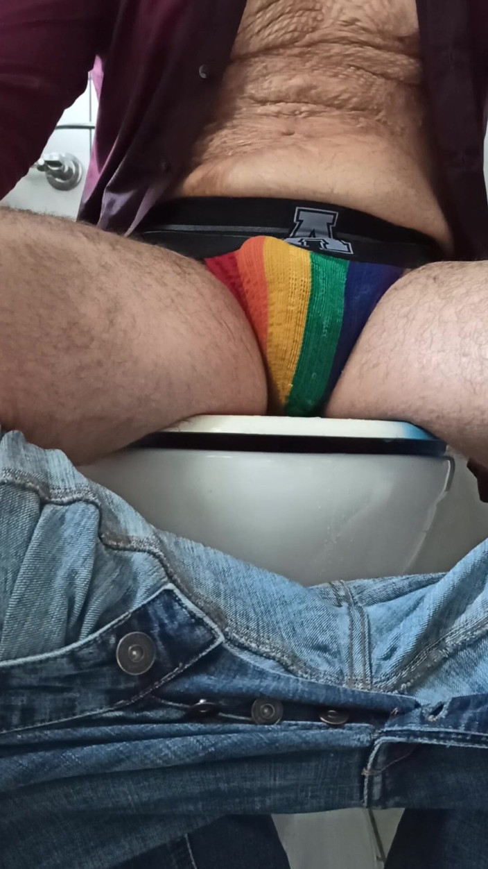 Alex Butt: Alex wkurza na ubranie