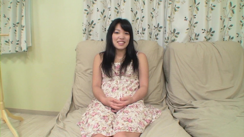 Asiatiques: Tasty asian brunette gets toyed at the casting