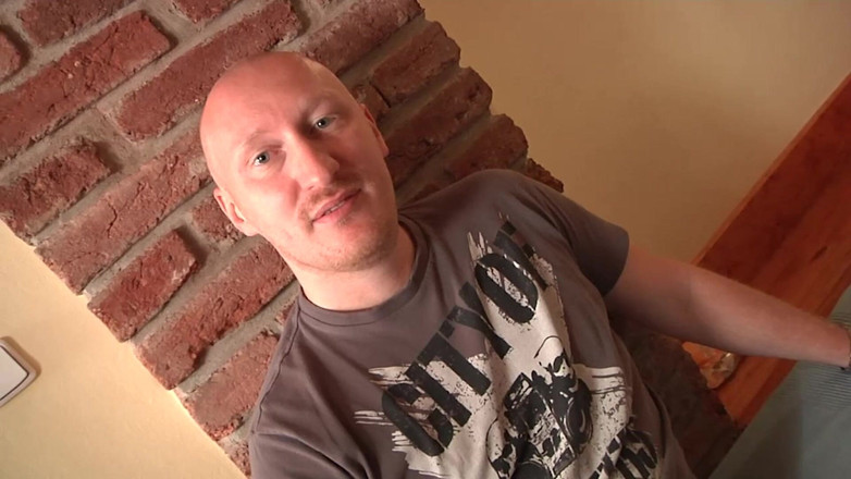 Deutschland porn: Гладка шкіра, маленькі сиськи і бажання кінчити