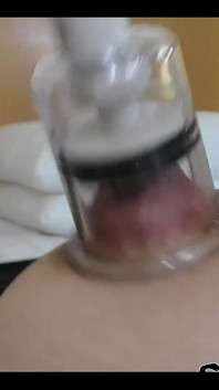 Poskakující a skákací prsa plus sání velmi silné moje tmavé tvrdé bradavky video 10:09 minut
