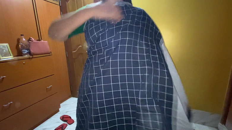 Tasnim Zara: Eine bengalische frau macht sich bereit zum einkaufen