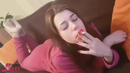 Smokin Fetish: Smoking and fetish with sweet teen
