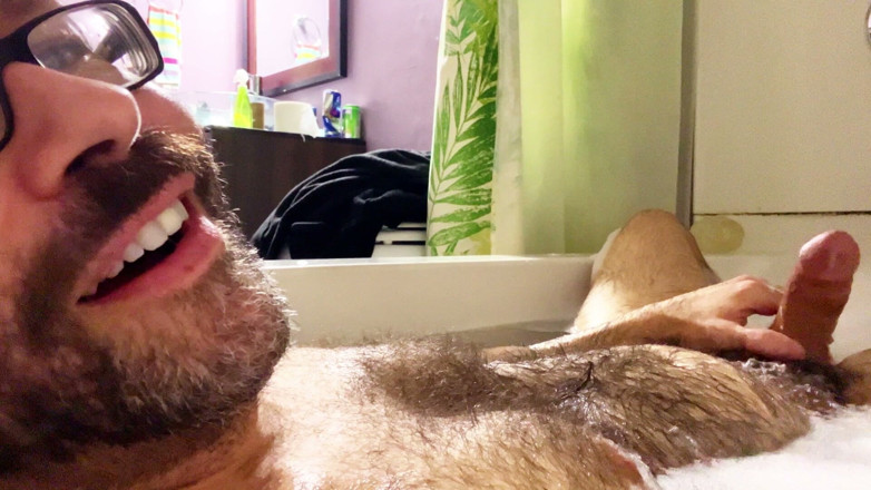 Hairy Wolfe: Rub a Dub Dub a Handsome Hairy Horny Stepdaddy in...