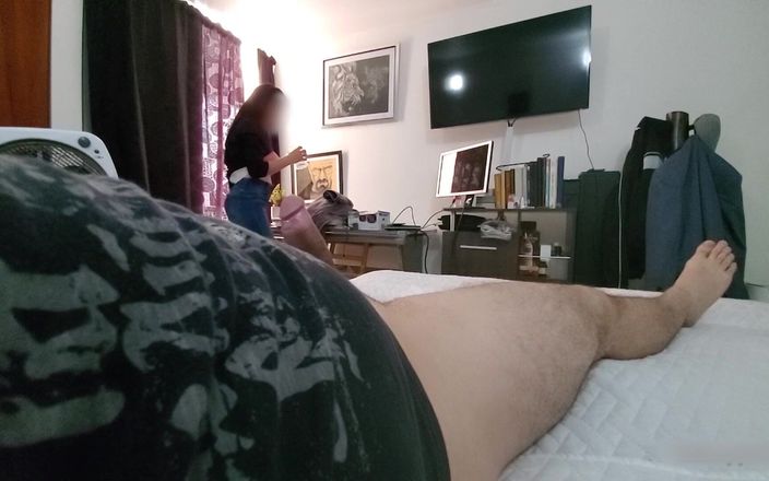 Latinaspy: 第82集 在我的朋友手上舔舐