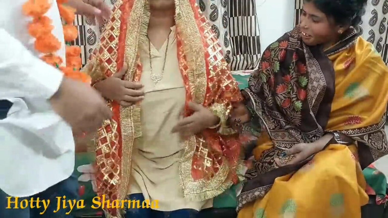 Hotty Jiya Sharmaa: Seks threesome pertama ibu mertua india di malam pernikahan