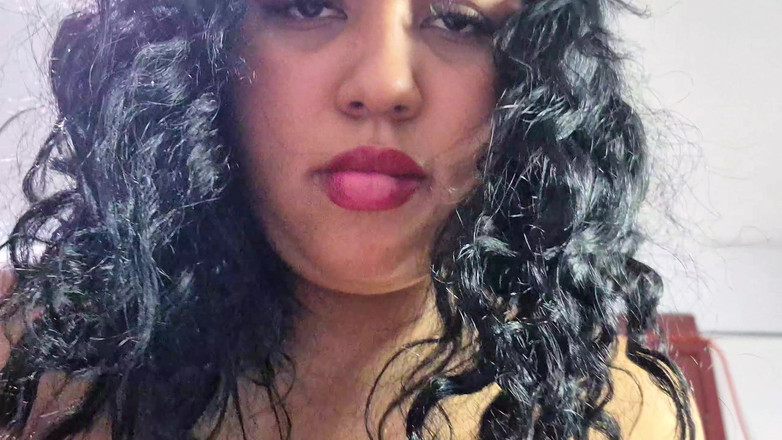 Pikaa6: Můj Nevlastní Otec Mi Dovolil Jít Na Halloweenskou Párty Pod...