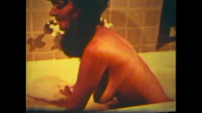 Vintage megastore: Na banheira eu toco seu pênis