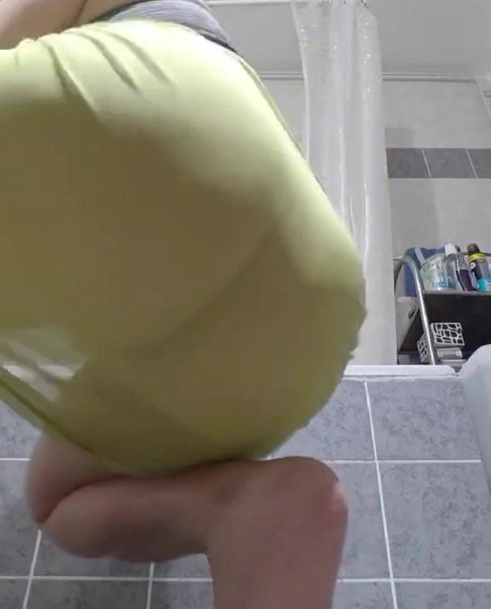WildBigBooty: Geiles schätzchen mit dickem arsch twerking