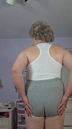 Soft and Curvy and Emotional! thumbnail