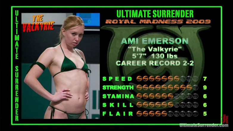 Ultimate surrender by Kink: Wrestling erotico di 6 vs 6 donne - i perdenti vengono gangbang!