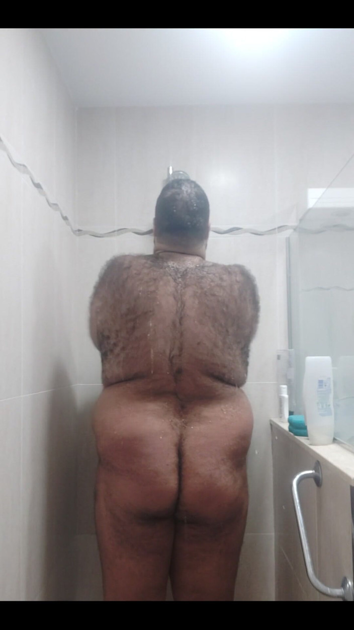 The Mencey: Ora dușului