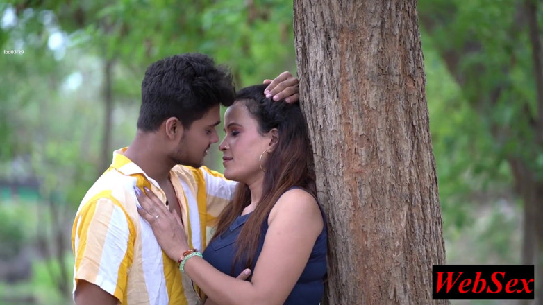 WebSex Premium: Indische true love seks met knappe arme studente
