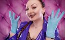 Arya Grander: Asmr-video heet klinkend met Arya Grander - blauwe handschoenenfetisj close-up video