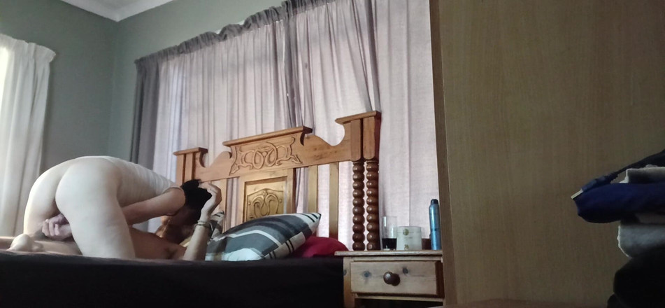 Bigjoefuckalott: Розваги для сусідів по кімнаті