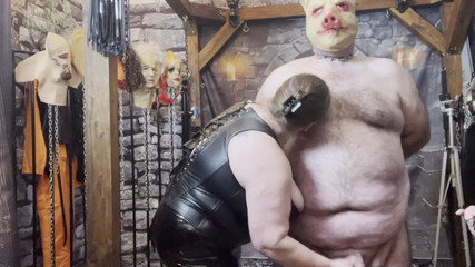 Aaexperiencesltd: Domina Satana ve Satana'nın domuzcukları