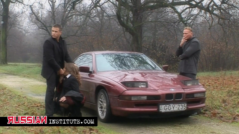 Russian Institute: Hard trio voor de hete brunette