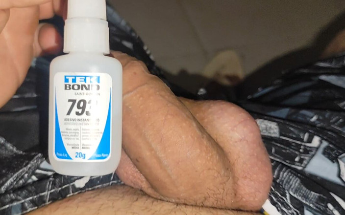 DaddyDoted: Lem Super, Lem Kulit Phimosis Di Kepala Kepala!
